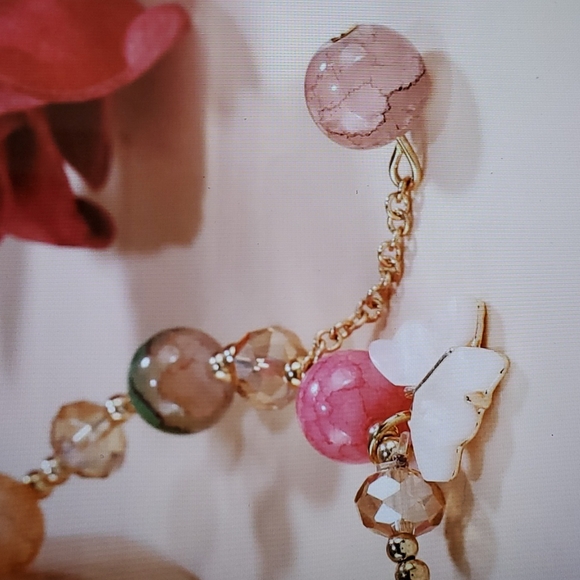 Multicolor Buttlerfly Charm Glass Beaded Bracelet - Picture 4 of 8